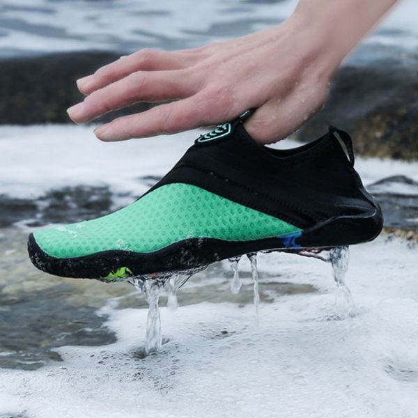 2023-AQUA-SHOES.jpg