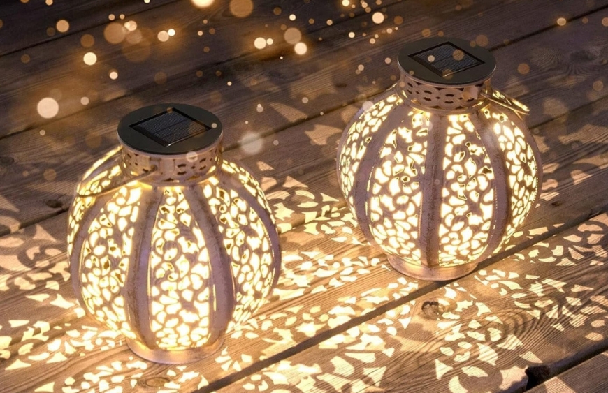 GARDEN LIGHTS